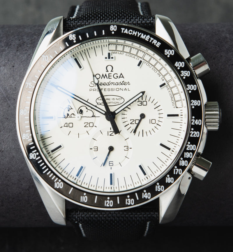Omega Speedmaster Snoop 42mm Mostrador Branco Luneta Preta