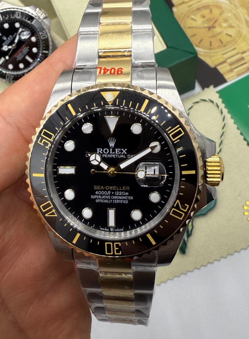 Rolex Sea-Dweller 43mm Aço/Dourado Mostrador Preto Luneta Preta