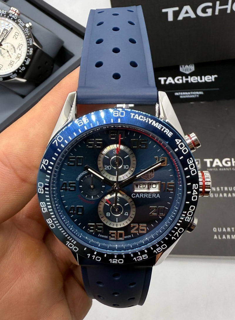 TAG Heuer Carrera, Chronograph Eletrônico, 44 mm, Aço - Puls. Borracha