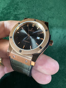 Hublot Classic Fusion 45mm Aço Rosê Mostrador Cinza Puls. Couro com Borracha