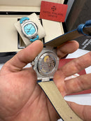 Patek Philippe Nautilus Fases da Lua 40mm, Aço, Mostrador Azul