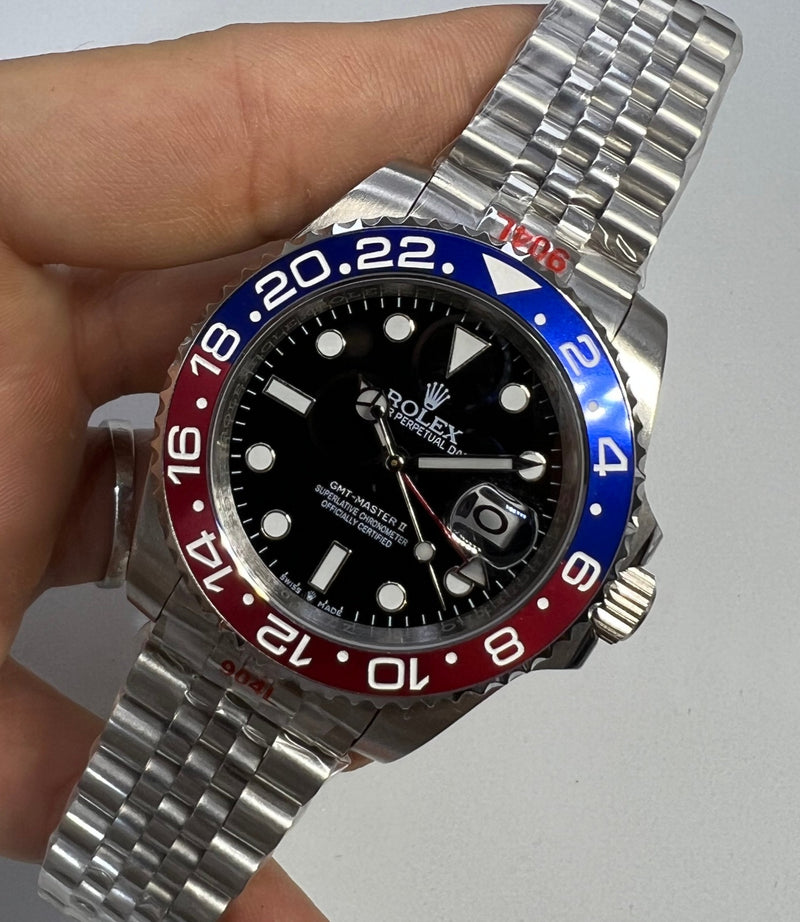 Rolex GMT Master II PEPSI 40mm Mostrador Preto Luneta Azul/Vermelh