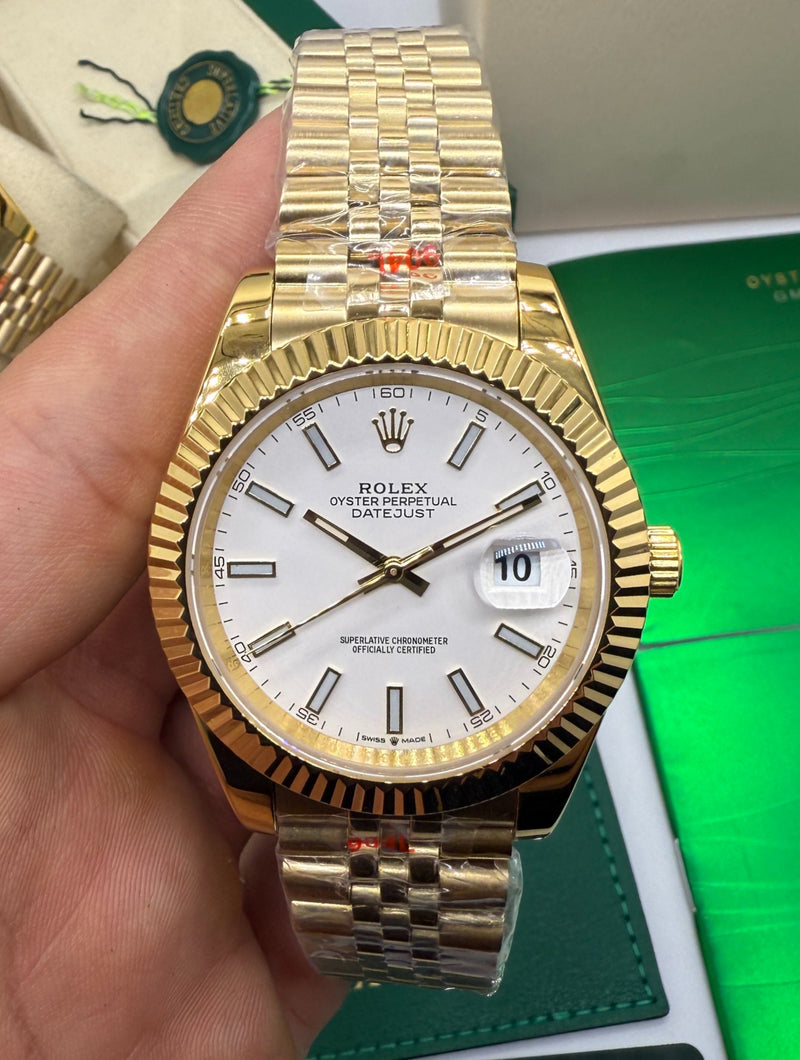 Rolex Date-Just 41mm Dourado, Mostrador Branco, Luneta Canelada