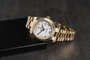 Rolex Day-Date 40mm Dourado, Mostrador Branco Luneta Canelada