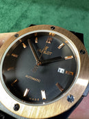 Hublot Classic Fusion 45mm Aço Rosê e Mostrador Preto Puls. Couro com Borracha