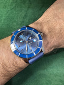 Breitling Superocean Aço 44mm Mostrador Azul Bisel Azul Pulseira Borracha Azul