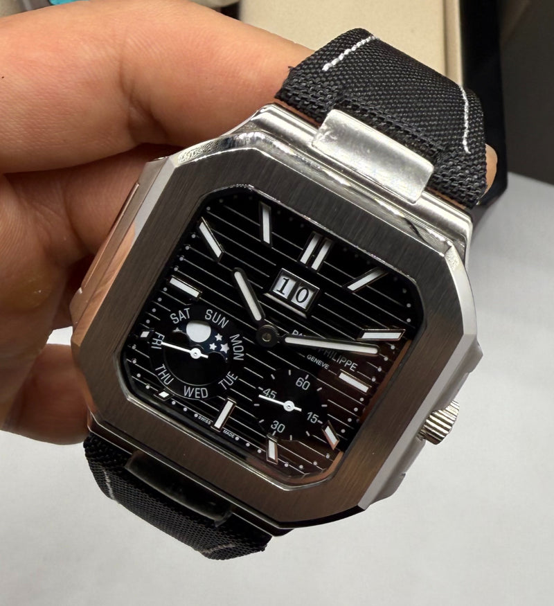 Patek Philippe Cubitus Fases da Lua 42mm, Mostrador Preto