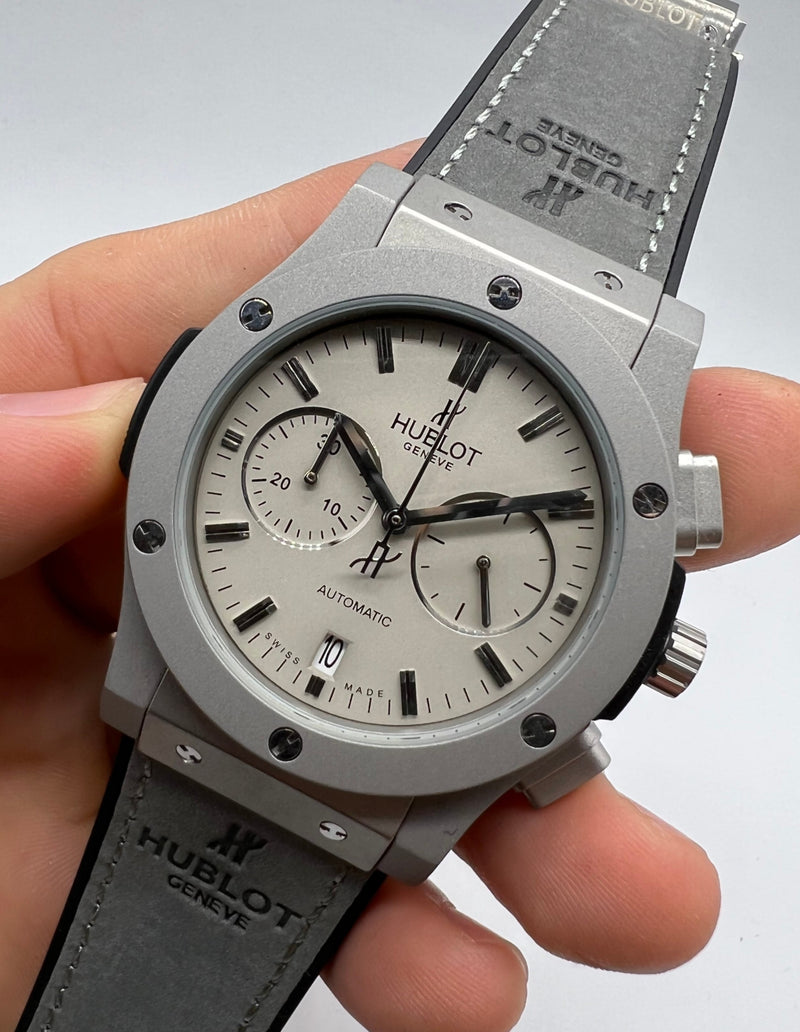Hublot Classic Chrono 45mm Aço All Silver Pulseira Borracha/Couro