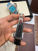 Patek Philippe Cubitus, Aço Fases da Lua 42mm, Mostrador Preto, Pulseira Nylon