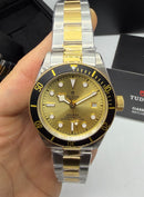 Tudor Black Bay 43mm Aço/Dourado - Mostrador Dourado