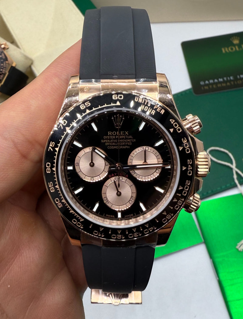 Rolex Daytona Everose 40mm - Mostrador Preto - Pulseira OysterFlex - CLONE