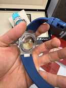 Patek Philippe Nautilus 39mm, Mostrador Azul, Pulseira Borracha