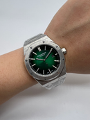Audemars Piguet Royal Oak 39mm Aço Mostrador Verde Bezel e Pulseira em Aço