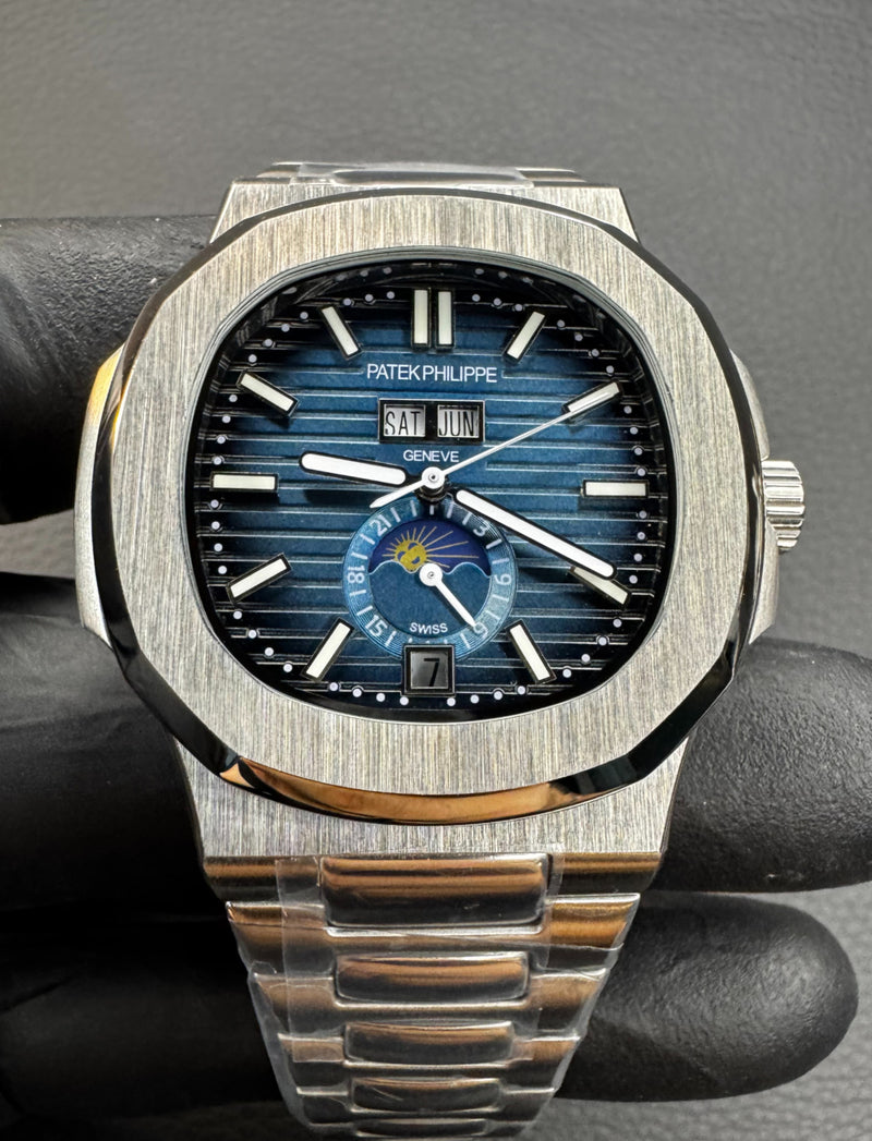 Patek Philippe Nautilus 39mm, Mostrador Azul, Pulseira Aço