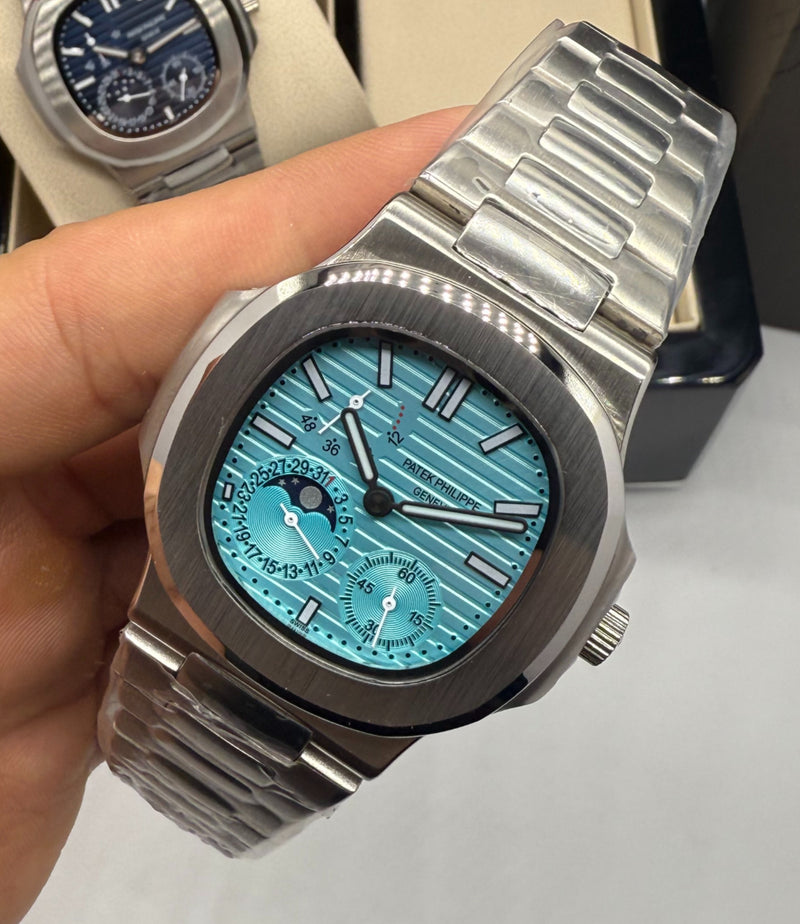 Patek Philippe Nautilus Fases da Lua 40mm, Aço - TIFANNY