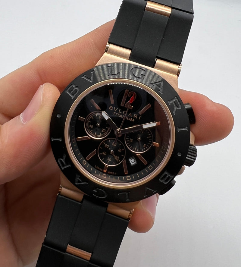 Bvlgari Aluminium Titanium Crono 44mm - Rose - Mostrador Preto