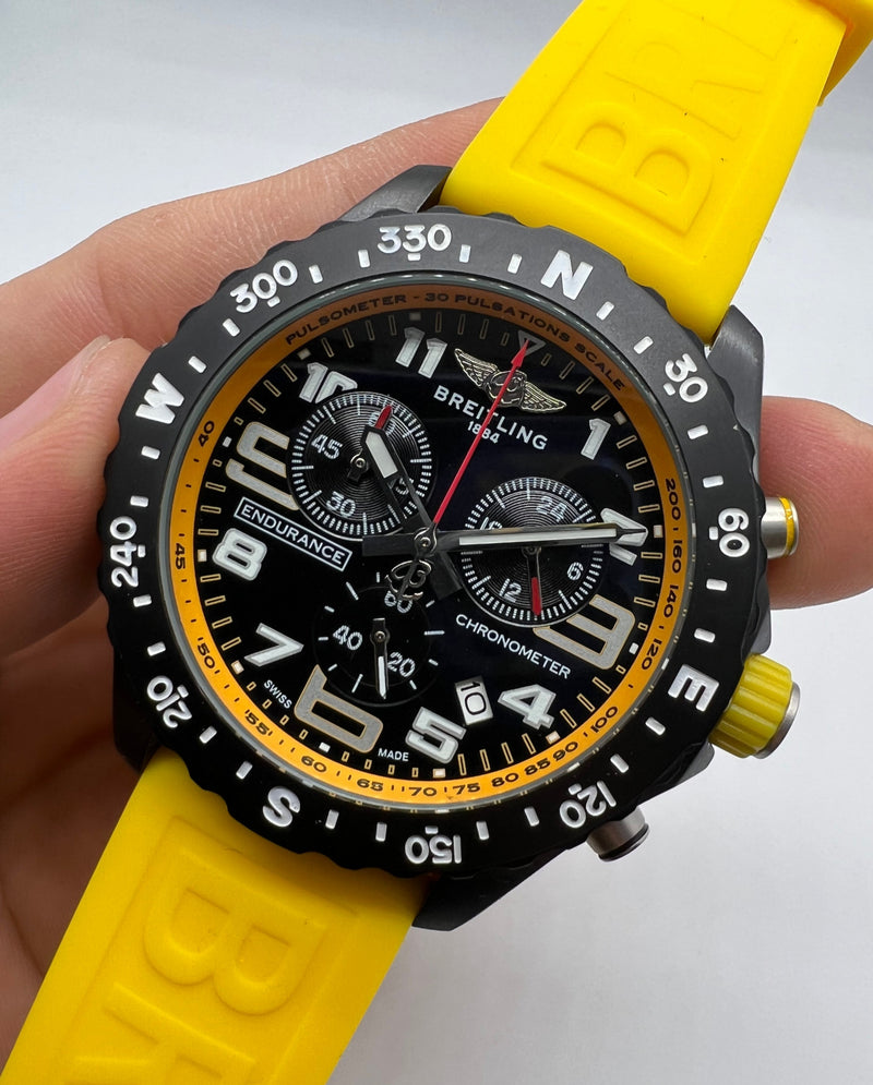 Breitling ENDURANCE PRO Aço 44mm - OxiBlack - Mostrador Preto