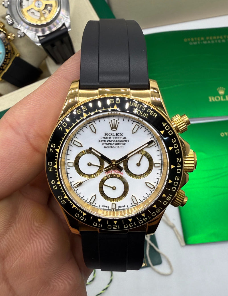Rolex Daytona 40mm Dourado Mostrador Branco Luneta Preta