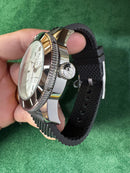 Breitling Superocean Aço 44mm Mostrador Prata Bisel Preto Pulseira Borracha