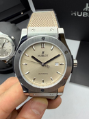 Hublot Classic Fusion 45mm Aço, Mostrador Champagne  Pulseira Borracha com Nylon