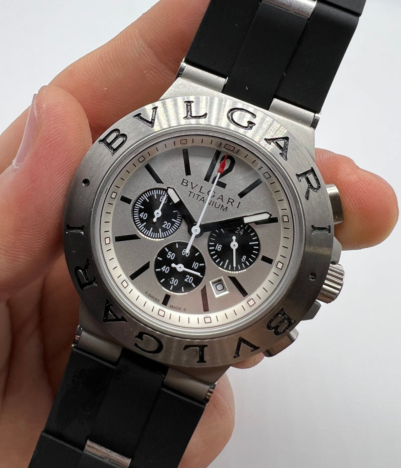Bvlgari Titanium Crono 44mm - Aço - Mostrador Cinza