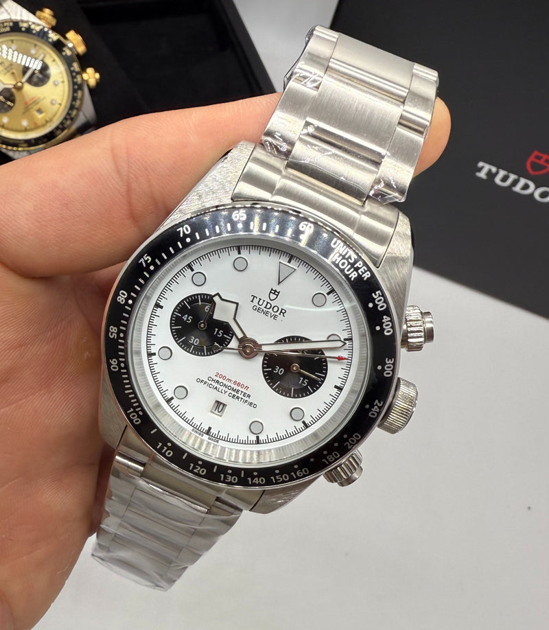 Tudor Black Bay Chrono Aço 41mm, Mostrador Branco - Oyster