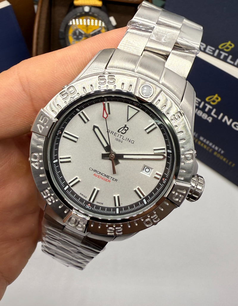 Breitling Avenger Aço 44mm Night Mission
