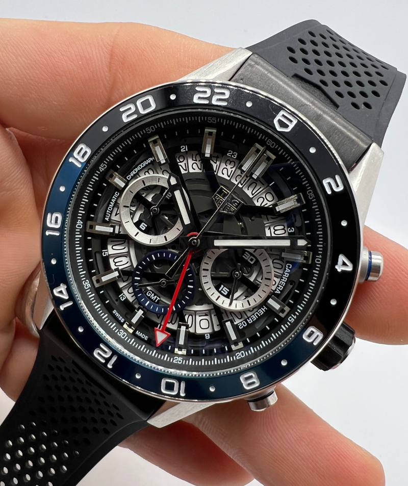 Tag Heuer Carrera GMT Aço 43mm, Mostrador Azul, Puls. Borracha