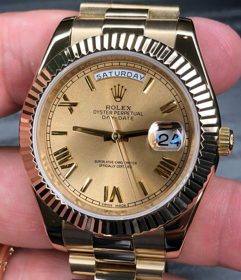 Rolex Day-Date 40mm Dourado Mostrador Dourado Luneta Canelada