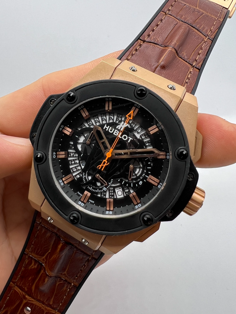 Hublot King Power 48mm Aço/Rose, Mostrador Preto, John Walker