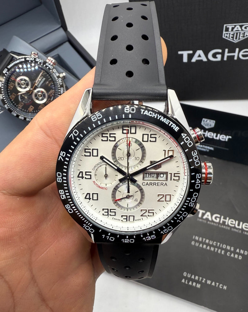 TAG Heuer Carrera, Chronograph Eletrônico, 44 mm, Aço - Puls. Borracha