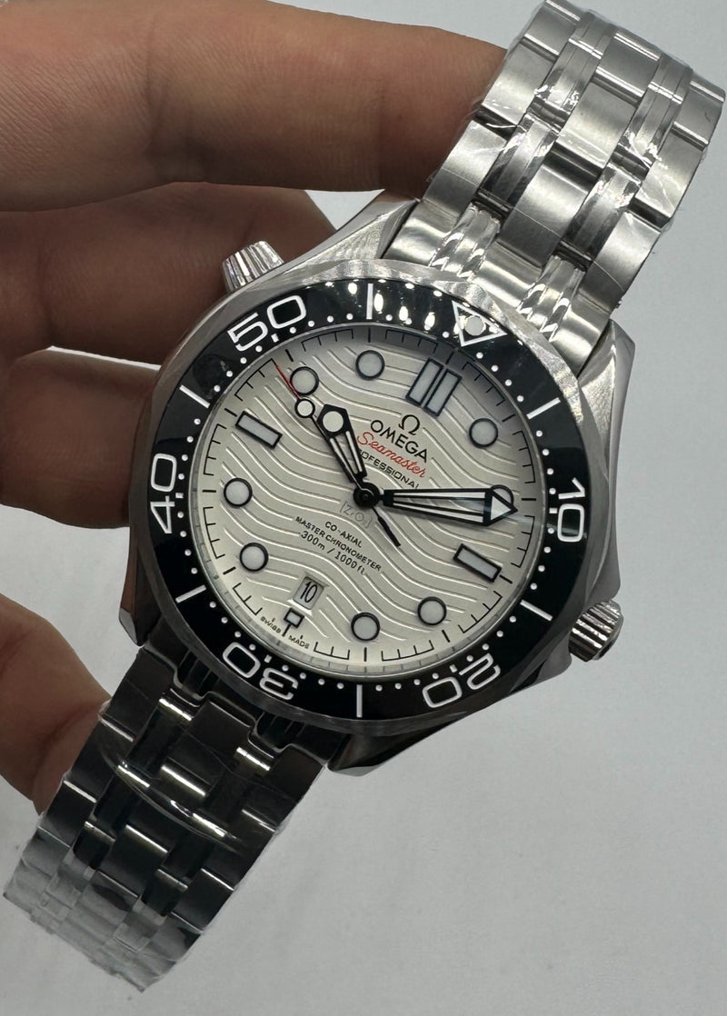 Omega Seamaster Co-Axial 40mm Mostrador Branco