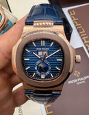 Patek Philippe Nautilus 39mm, Aço/Rose Mostrador Azul, Pulseira Couro