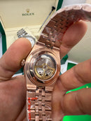 Rolex Oyster Perpetual Land‑Dweller 40mm Aço/Rose, Mostrador Azul Glacial
