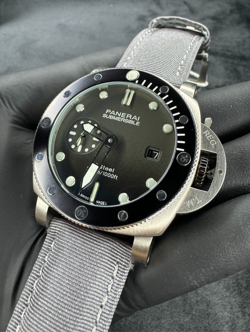 Panerai Submersible 47mm Aço Mostrador Preto degrade