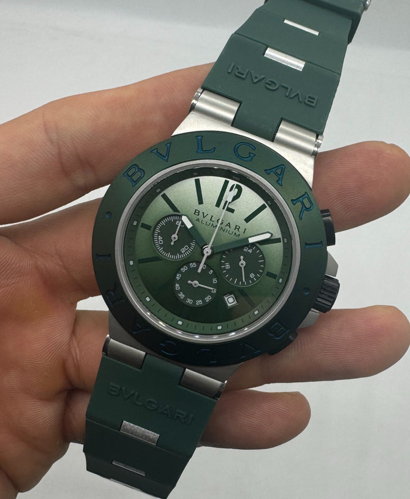 Bvlgari Aluminium Crono 44mm - Aço - Mostrador Verde