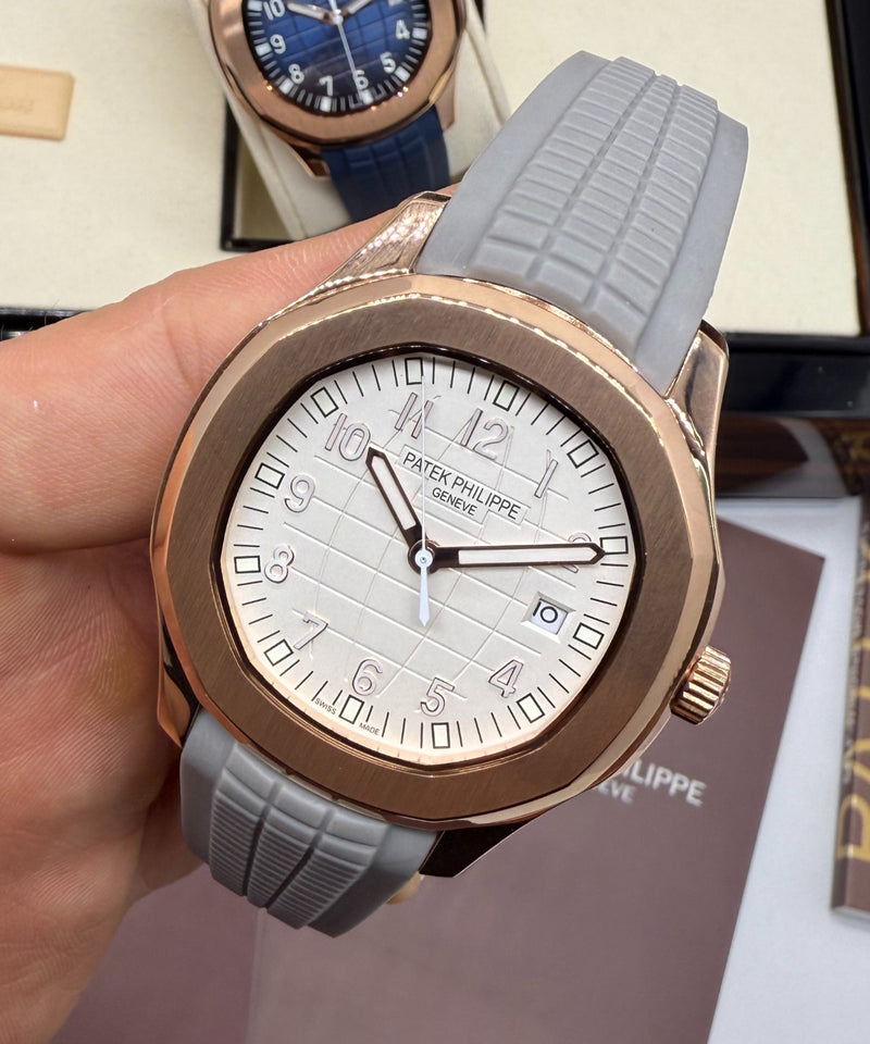 Patek Philippe Aquanaut 41mm Aço/Rose Mostrador Branco