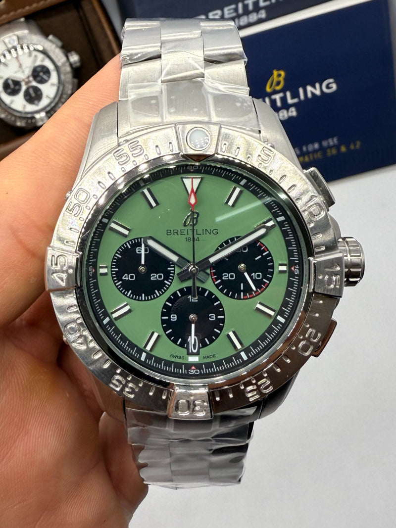 Breitling Avenger Aço 44mm Night Mission - Mostrador Verde