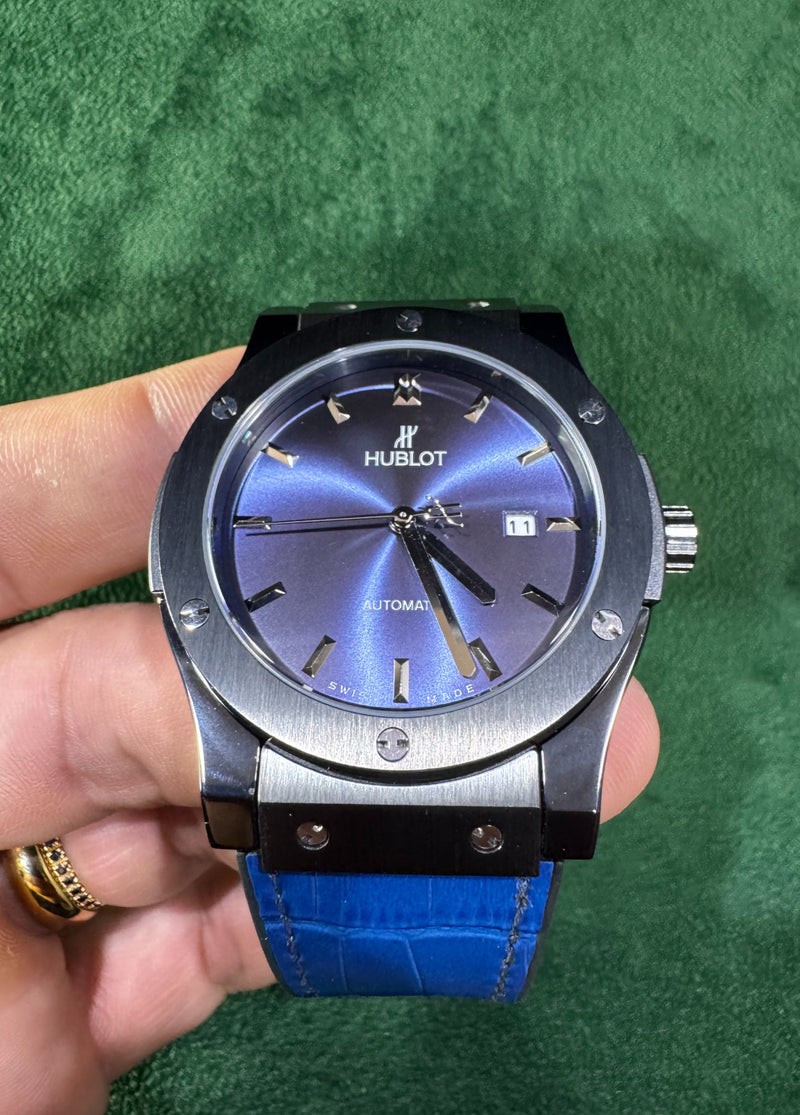 Hublot Classic Fusion 45mm Aço OxBlack Mostrador Azul Pulseira Couro com Borrach