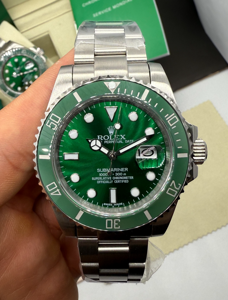 Rolex Submariner Date HULK 40mm Aço Mostrador Verde Luneta Verde