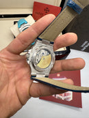 Patek Philippe Nautilus 39mm, Mostrador Azul, Pulseira Couro