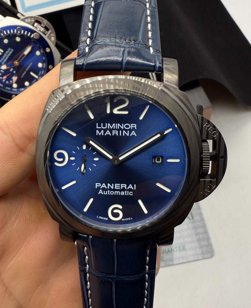 Panerai Luminor Marina 44 mm Aço/OxCarbon Mostrador Azul - Pulseira Couro