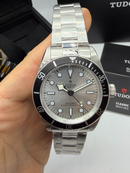 Tudor Black Bay 43mm Aço - Mostrador Prata