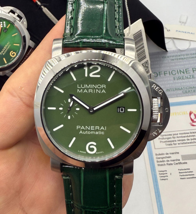 Panerai Luminor Marina 44 mm Aço Mostrador Verde - Pulseira Couro Croco