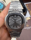 Patek Philippe Nautilus 39mm, Mostrador Cinza, Pulseira Aço