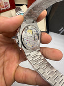 Patek Philippe Nautilus Fases da Lua 40mm, Aço, Mostrados Prata