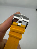 Audemars Piguet Royal Oak Offshore Diver Chrono 43mm, Mostrador Amarelo