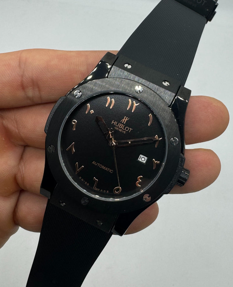 Hublot Classic Fusion Aço/OxBlack 45mm, Mostrador Preto, Sifras Árabe Rose