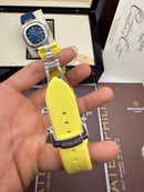 Patek Philippe Nautilus 39mm, Mostrador Amarelo, Pulseira Borracha