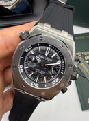 Audemars Piguet Royal Oak Offshore Diver Chrono 43mm, Mostrador Preto